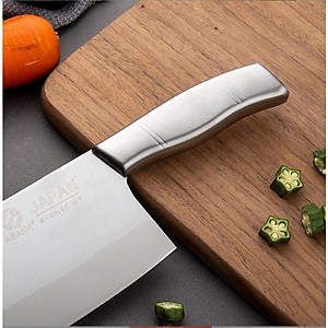 Dao chặt xương Nhật  lưỡi dao bén , chống trơn trượt ,  không rỉ , cán inox  dễ cầm ,  thiết kế lượn sóng giúp giảm tiếng ồn  , đầu dao có lỗ treo gọn gàng  , sạch sẽ 