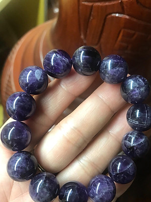 VÒNG THẠCH ANH TÍM TỰ NHIÊN 14LY NÈ CÁC ANH NAM MỆNH HỎA MỆNH THỔ 