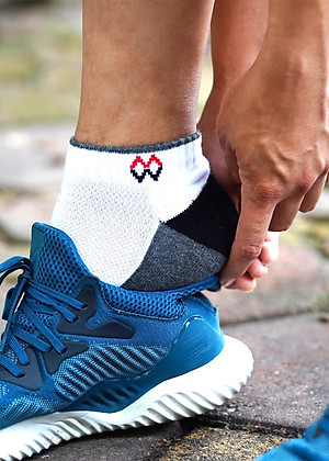 Combo 3 Đôi Tất Vớ Thể Thao, Vớ Đá Banh, Vớ Chạy Bộ Cổ Ngắn, Sợi Cotton Cao Cấp Chống Hôi Chân, Chống Phồng Rộp Chân, Chống Trượt Co Giãn 4 Chiều Mrm Manlywear - CM