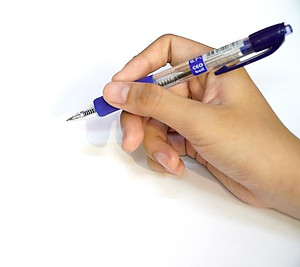 Bút Bi Crown AB - 2000R (0.7, Mực Xanh)