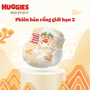 Tã quần Huggies Skin Perfect phiên bản Rồng giới hạn Super Jumbo XL52+6 miếng với 2 vùng thấm giảm kích ứng da