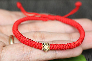 Vòng Kết Dây Đỏ Charm Bi 8Ly Bạc Bọc Vàng 24K Ngọc Quý Gemstones GA158