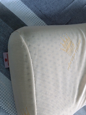 Gối nằm Cao Su Thiên Nhiên  Honey Nơ Vạn Thành 38x53x10cm-Êm ái-đàn hồi.