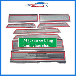 Bộ nẹp bước chân trong ngoài vân Cacbon xe Ranger 2016-2017-2018-2019-2020 chống trầy làm đẹp ô tô