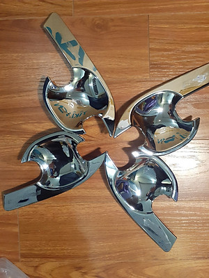 Bộ ốp hõm cửa mạ crom dành cho xe Toyota Rush