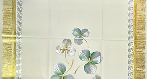 Khăn trải bàn W.751 90x150 cm, hoa văn nổi - nhũ vàng sang trọng không thấm nước, dễ làm sạch