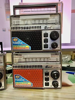 Đài radio 310BT Chất Lượng Tốt Am/Fm/Sw Đa Chức Năng Radio Với USB/Khe Cắm SD -kết nôi Bluetooth -tích hợp pin sạc-Hàng Chính Hãng