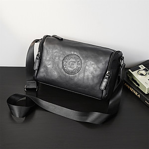 Túi đeo chéo nam phong cách mới – BEE GEE DCN9350