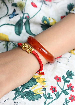 Vòng kết dây đỏ phối tỳ hưu mạ vàng 24k - Ngọc Qúy Gemstones