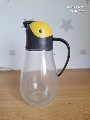 Bình Đựng Dầu Với Nắp Mở Tự Động Pecker Oil Bottle Lock&Lock CKO201 (550ml)