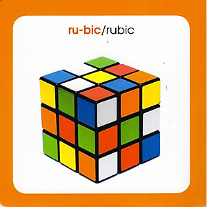 Sách Từ Điển Hình Ảnh Cho Bé: Đồ Chơi (Tái Bản 2019)