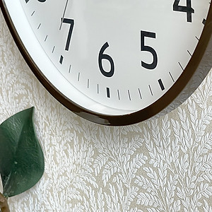 Đồng hồ Rhythm CMG619NR06- Kt 30.5 x 3.5cm, 630g, Vỏ nhựa. Dùng Pin.