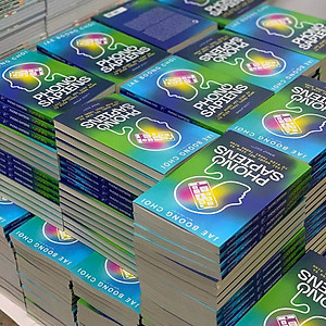 Sách Phono Sapiens - Loài Người Mới Sinh Ra Từ Điện Thoại Thông Minh