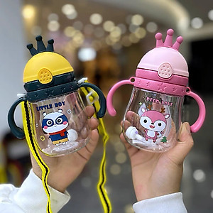 Bình Nước Có Ống Hút Cho Bé Tập Uống Có Van Chống Sặc Hình Vương Niệm Cao Cấp 300ml Bằng Nhựa PP Chịu Nhiệt Tốt Có Tay Cầm Tiện Lợi - Hàng Loại 1 - Chính Hãng MINIIN