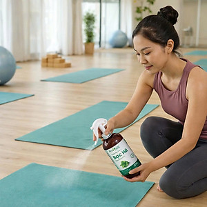 Xịt Khử Mùi Tức Thì Thảm Yoga, Dụng Cụ Thể Thao Từ Tinh Dầu Thiên Nhiên AroMazz, Khử Mùi Làm Thơm Thảm Yoga Thư Giãn Chai Lớn 300ml