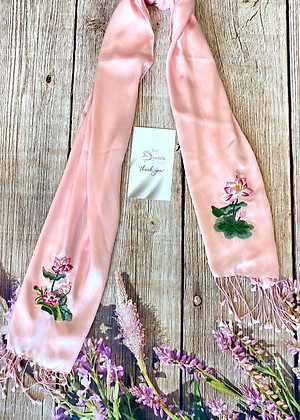 Khăn Lụa Thêu Tay Hoa Sen - SenSilk Embroidery Silk made in Vietnam - Quà Tặng Doanh Nhân - 100% Lụa Tơ Tằm Bảo Lộc Cao Cấp Rụa Tay Thủ Công 200*55cm