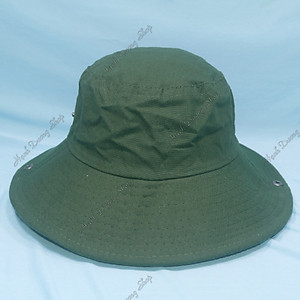 Mũ tai bèo nam vành rộng thêu cờ Việt Nam, chất liệu vải kaki oát mát mẻ, bền chắc - Hạnh Dương