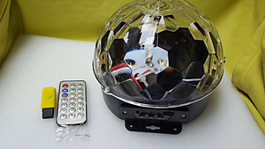 Đèn quả cầu xoay pha lê cảm biến nhạc - Đèn led quả cầu xoay nháy theo nhac mp3 có điều khiển kết nối Bluetooth