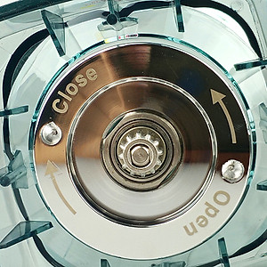 [Hàng chính hãng]Máy xay sinh tố công nghiệp Osako công suất lớn dùng phù hợp gia đình, quán xá, chọn phân loại, có rơ le tự ngắt khi quá tải chống cháy máy.