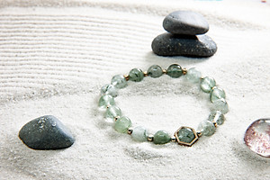 Vòng Tay Đá Phong Thủy Nữ Thạch Anh Tóc Xanh Thiên Nhiên AAAA Mạng Mộc - Hỏa VT056