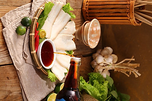 Nước mắm truyền thống Lê Gia cốt đặc biệt can 2l