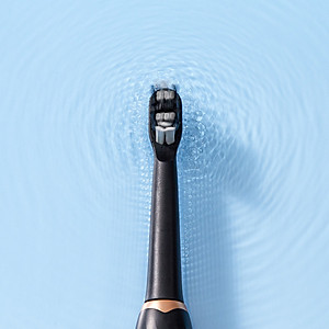 Bàn chải đánh răng điện LocknLock Electric toothbrush DC3.7V ENR321BLK - Hộp đựng kèm - 1W - Màu đen