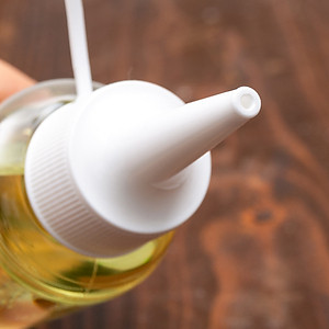 Dầu Chống Gỉ Sét Dao, Kéo Và Dụng Cụ Nhà Bếp Chiết Xuất Hoa Trà Kurobara Hamono (Chai 100 mL)