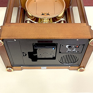 Đồng hồ để bàn Nhật Bản Rhythm CRH176NR06, Kt 23.5 x 28.0 x 15.0cm, 2.5kg Vỏ gỗ. Dùng Pin.