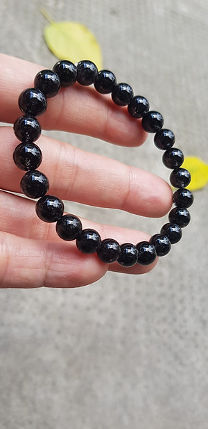 Vòng tay nữ thạch anh tóc đen dầy kín tự nhiên size hạt 8mm màu đen đậm bóng đẹp hợp mệnh thủy mệnh Mộc đeo đẹp may mắn hợp mệnh tuổi tốt sức khỏe công việc ạ