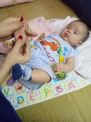 TINH DẦU TRÀM NGUYÊN CHẤT MẸ KEN-Chai 100ml