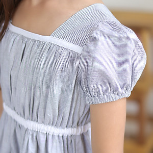 Đầm Bé Gái Kika Màu Trắng Chấm Đen Viền Ngực Trắng K104