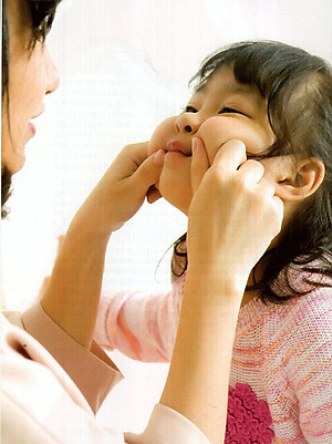 Sách Mẹ Và Con Vào Bếp Làm Son