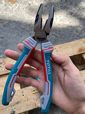 BỘ 3 CÂY KÌM ĐIỆN CAO CẤP TOTAL THT2K0301S - HÀNG CHÍNH HÃNG