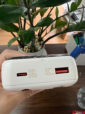 Pin dự phòng sạc nhanh ROCK P99 PD 22.5W 20000mAh có cáp tích hợp , hàng chính hãng bảo hành 1 năm