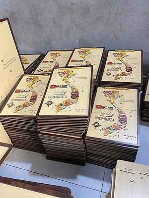 [KOSUYTU] Bản Đồ Việt Nam Bằng Gỗ - 34 Tỉnh Thành Mới – KT 40 x 60 CM