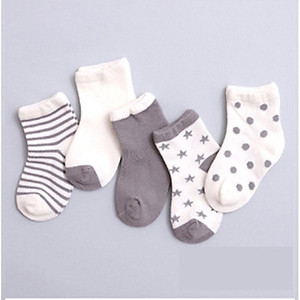 Set 5 đôi vớ tất cho bé từ 0-3 tuổi (Giao màu ngẫu nhiên theo giới tính)