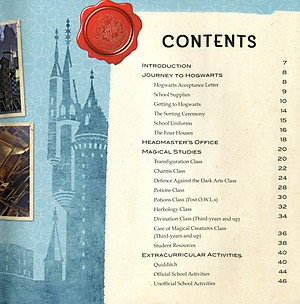 Sách Harry Potter Hogwarts: A Movie Scrapbook (English Book)