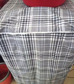 Áo phủ máy giặt cửa trước (ngang)  , từ 9 - 10kg  , vải dù 100/%, siêu bền  , chống nước tối ưu , bảo vệ máy không bị dính bụi , nước  khi để ngoài trời  giao màu ngẫu nhiên