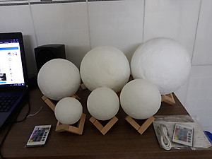 Đèn ngủ mặt trăng moon light 3d 16 màu điều khiển từ xa