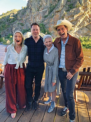 Sách Sống Mạo Hiểm Một Cách Cẩn Thận