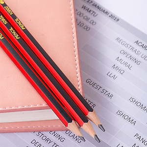 Bút 2B kèm tẩy Deli - sọc neon nhiều màu - 12 cây/hộp - E37013 / E37014 / E37015 / E37016/ E37000/ E58103/ E10902