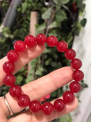 Vòng Tay May Mắn Đá Mã Não Đỏ Đậm Đẹp  size 10mm 18 Hạt  Nữ mạng Hỏa mạng Thổ ạ Màu Đỏ là màu Chiến Thắng ạ