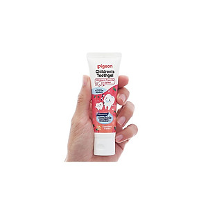 Kem Đánh Răng Trẻ Em Pigeon 45g- Hương Dâu/Hương Trái Cây Nhiệt Đới
