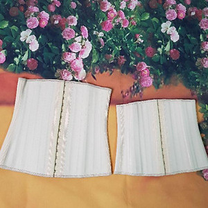 Đai nịt bụng (gen siết giảm eo) Latex 25 xương thép loại dài cao 29 cm Italy