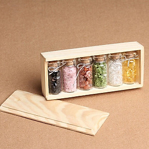 Set 06 lọ đá Thạch Anh vụn thiên nhiên gồm 06 màu khác nhau kèm hộp gỗ