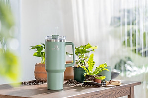 Ly cốc giữ nhiệt Stanley Quencher H2.0 Flowstate Tumbler có tay cầm