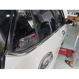 Bộ 4 NẸP CHÂn KÍNH XE DÀNH CHO GRAND I10 2014-2020