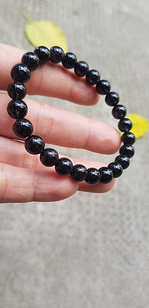Vòng tay nữ thạch anh tóc đen dầy kín tự nhiên size hạt 8mm màu đen đậm bóng đẹp hợp mệnh thủy mệnh Mộc đeo đẹp may mắn hợp mệnh tuổi tốt sức khỏe công việc ạ