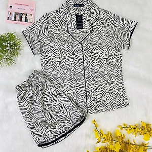 Đồ bộ mặc nhà nữ Pijama lụa VILADY - B136 kiểu đồ bộ ngắn họa tiết vằn đen siêu dễ thương, chất liệu lụa Pháp ( lụa latin)