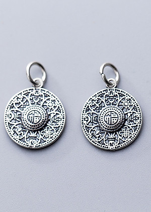 Charm bạc tròn họa tiết bát bảo cát tường - Ngọc Quý Gemstones